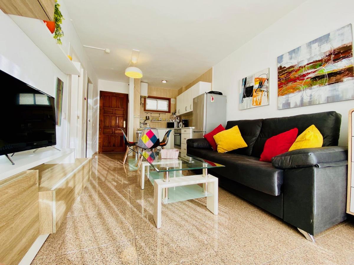 Orange And White Apartment In Yumbo San Bartolomé Extérieur photo