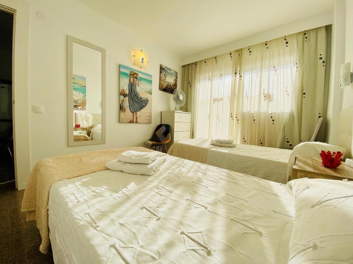 Orange And White Apartment In Yumbo San Bartolomé Extérieur photo