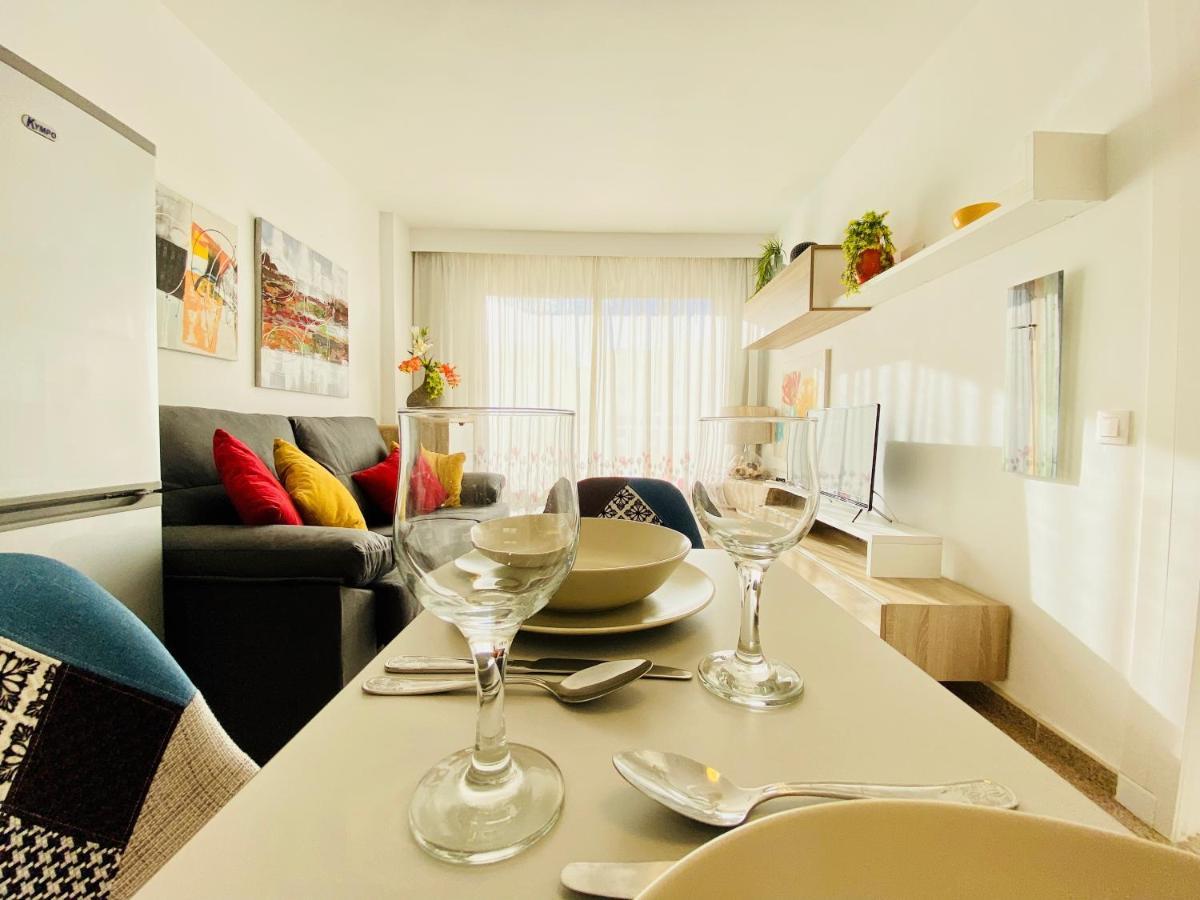 Orange And White Apartment In Yumbo San Bartolomé Extérieur photo