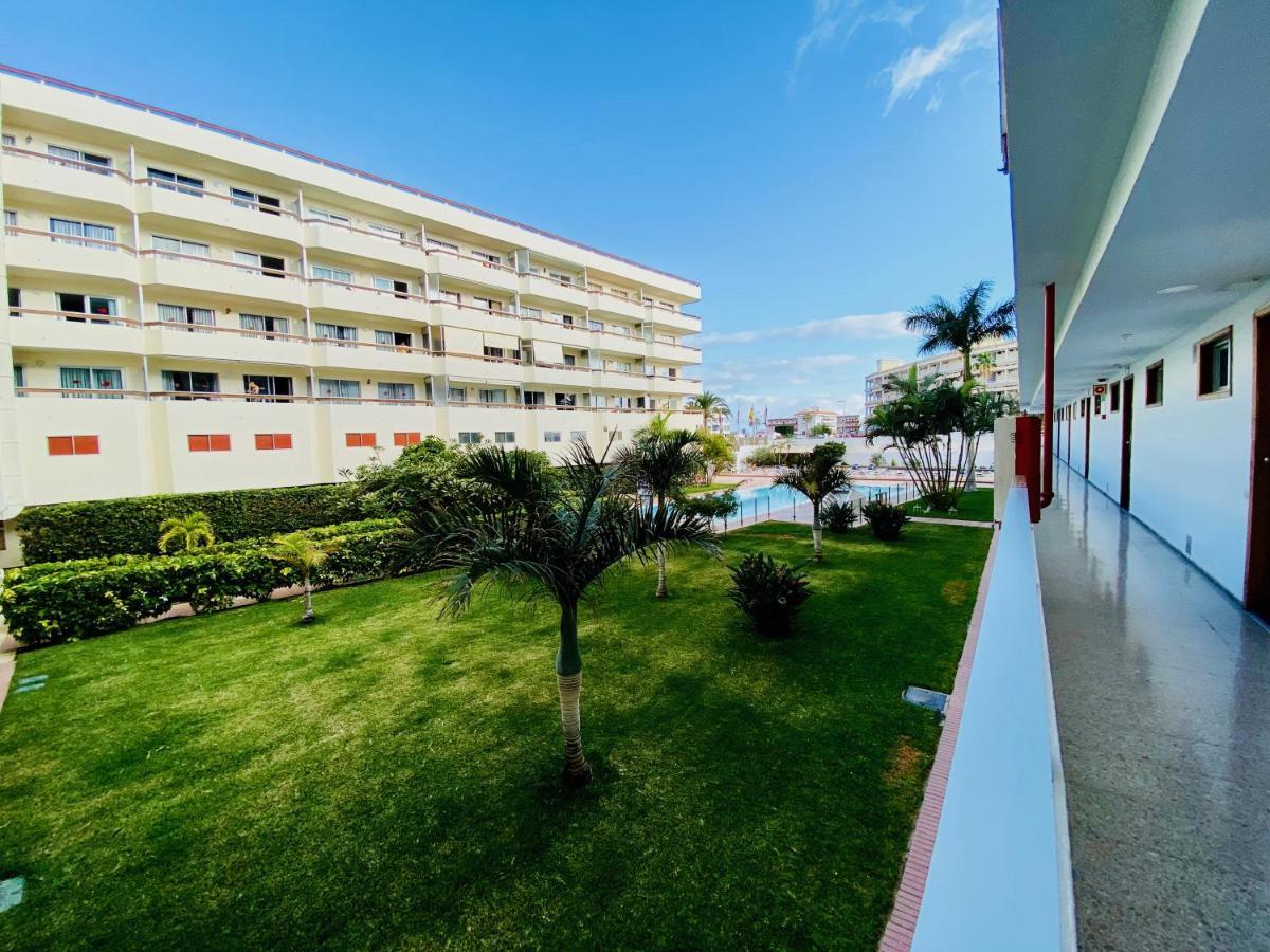 Orange And White Apartment In Yumbo San Bartolomé Extérieur photo