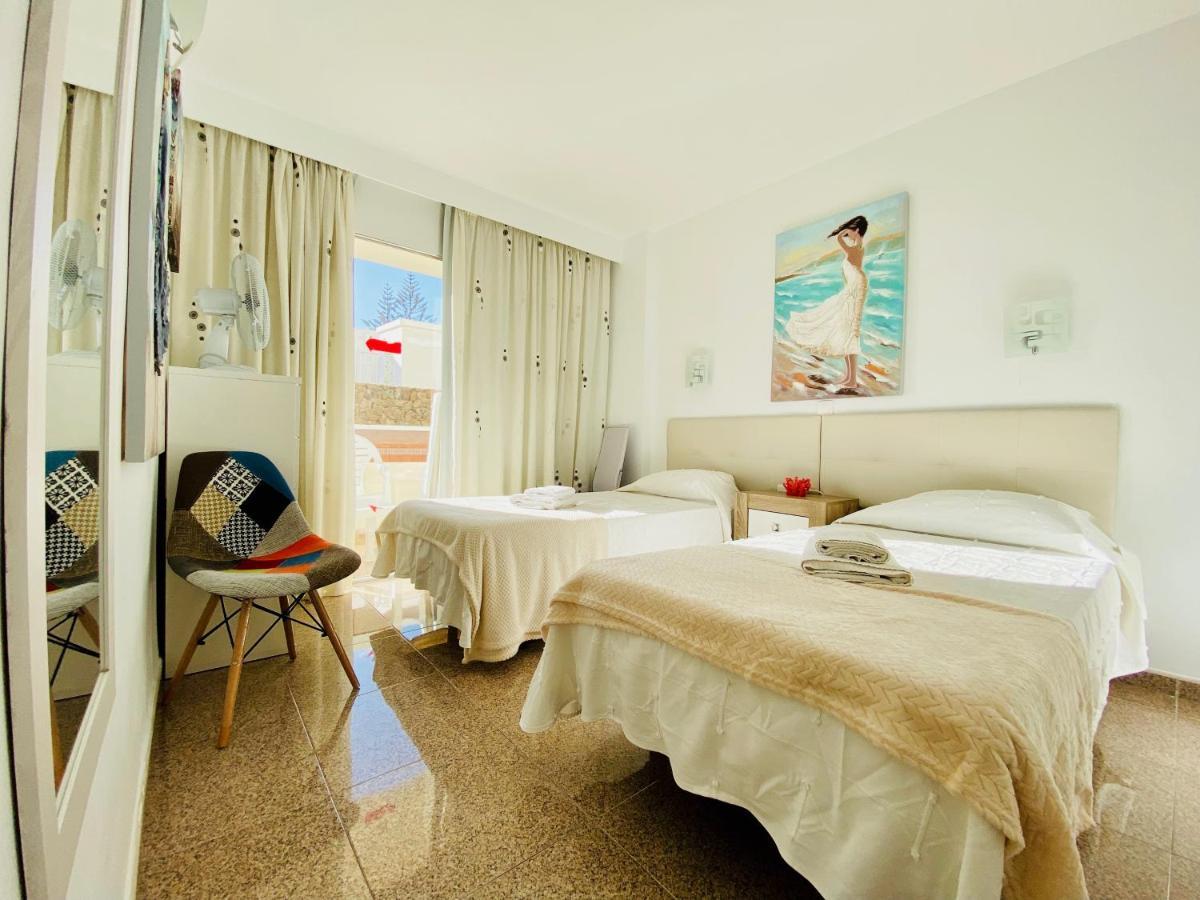Orange And White Apartment In Yumbo San Bartolomé Extérieur photo